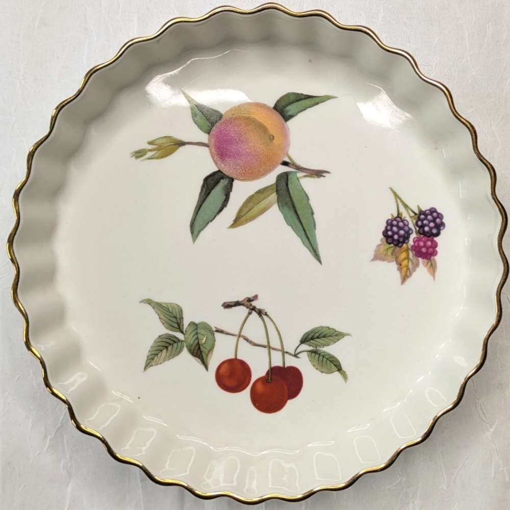 Royal Worcester Flameproof Ceramic Pie Dish With Fruit Design